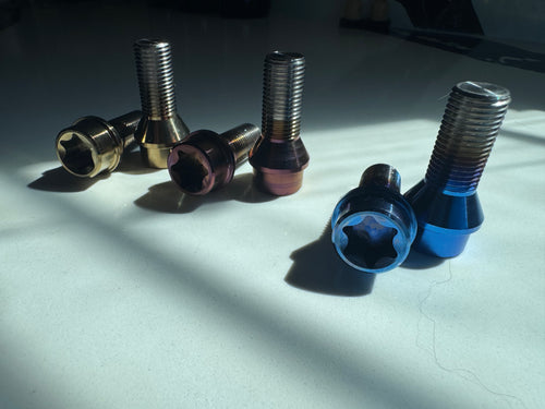 Audi R8 & Lamborghini Huracan Titanium Wheel Bolts M14x1.5